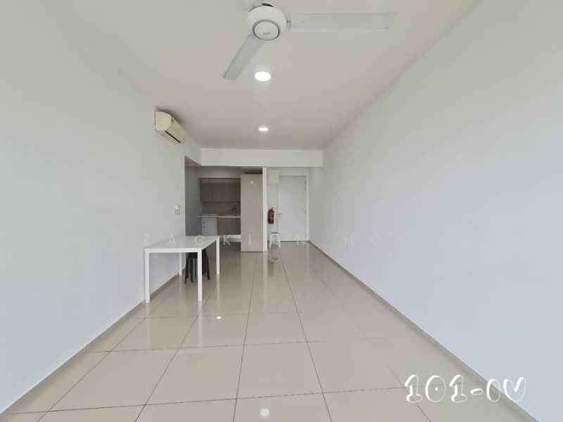 Servis Apartment untuk Disewa di Gravit8, Klang - Zackinn Hoi - Living Room - PropertyGuru.com.my