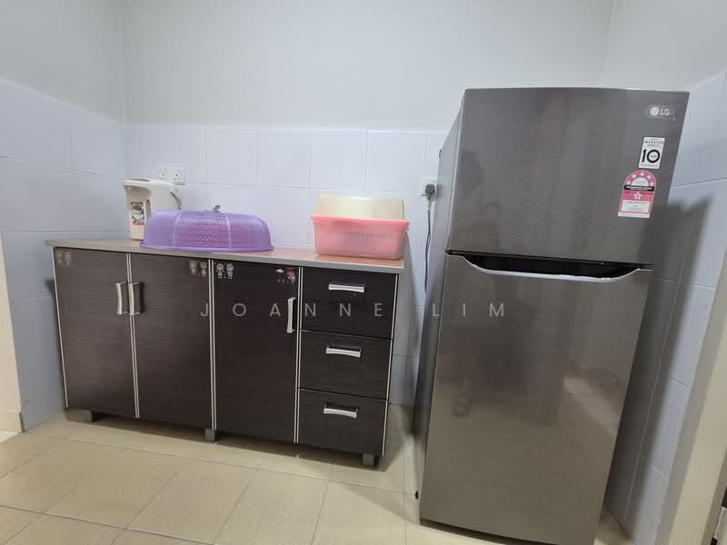 Pangsapuri untuk Disewa di Residensi Rumpun Bahagia (Residensi Melaka Tengah 1) - Joanne Lim - Kitchen - PropertyGuru.com.my