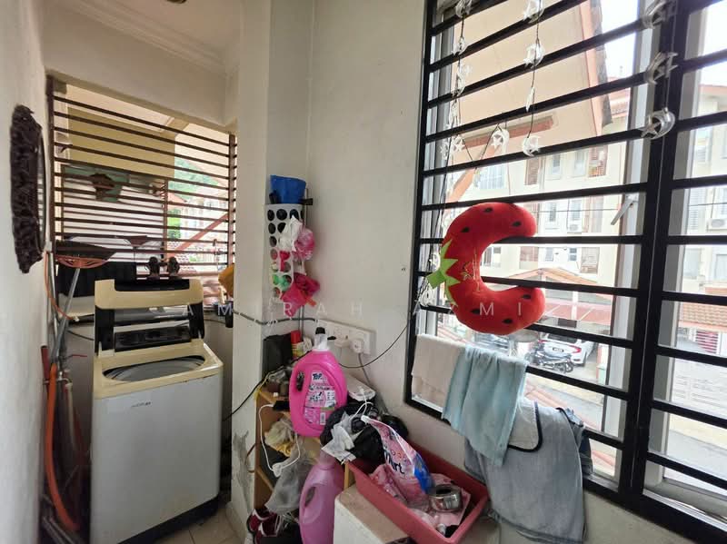 Rumah Bandar untuk Dijual di Batu Caves (Selangor) - Amirah Azmi - PropertyGuru.com.my