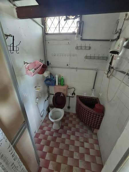 Rumah Teres 1 Tingkat untuk Dijual di Taman Suria (Johor Bahru) - William Tay - Bathroom - PropertyGuru.com.my
