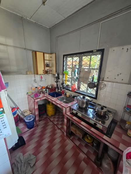 Rumah Teres 1 Tingkat untuk Dijual di Taman Suria (Johor Bahru) - William Tay - Kitchen - PropertyGuru.com.my