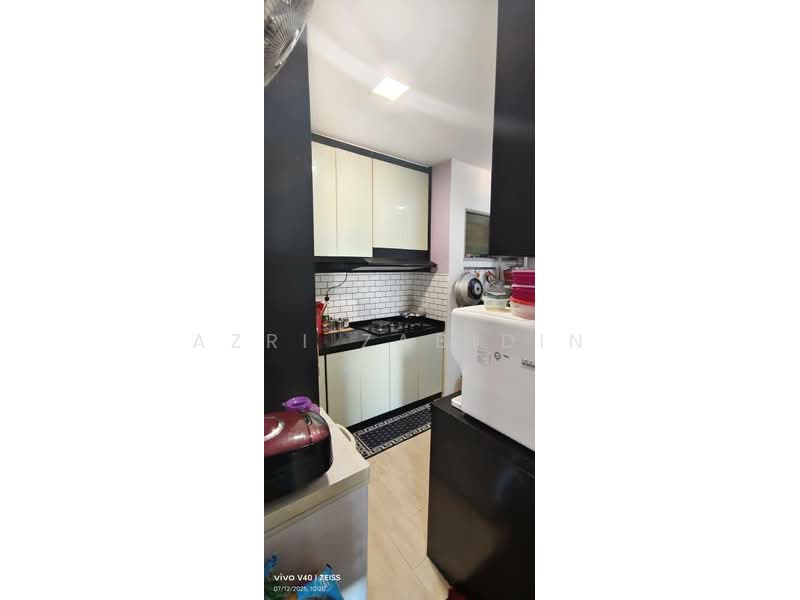 Pangsapuri untuk Dijual di Residensi Laguna Biru 2 - Azri Zabidin - PropertyGuru.com.my