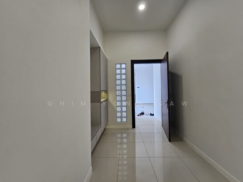 Kondominium untuk Dijual di Logan Residency (Logan Mansion) - Varian Saw - Corridor - PropertyGuru.com.my