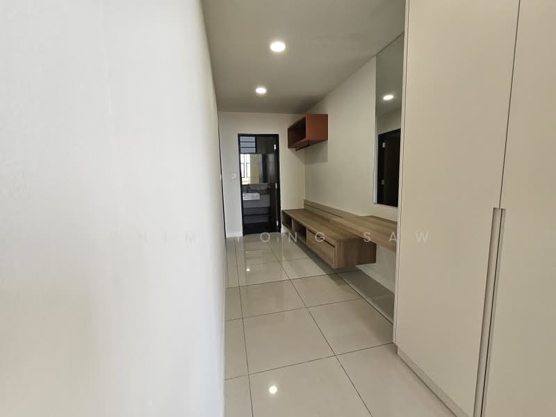 Kondominium untuk Dijual di Logan Residency (Logan Mansion) - Varian Saw - Entrance - PropertyGuru.com.my