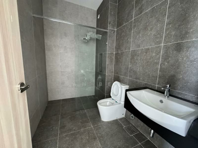 Rumah Berkembar untuk Dijual di Skudai (Johor) - Ah Bee - Bathroom - PropertyGuru.com.my