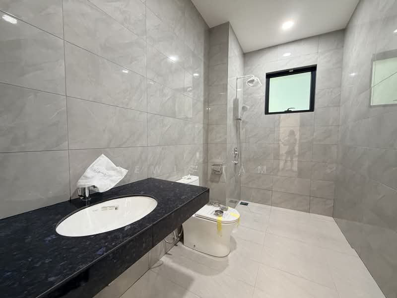 Rumah Banglo untuk Dijual di Setia Ecohill (Semenyih) - Lewis Tam - Bathroom - PropertyGuru.com.my