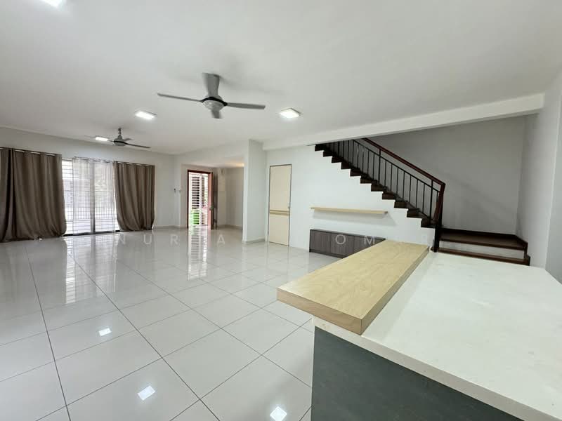 2-storey Terraced House for Sale in Denai Alam (Shah Alam) - Nur Alia Omar - Living Room - PropertyGuru.com.my