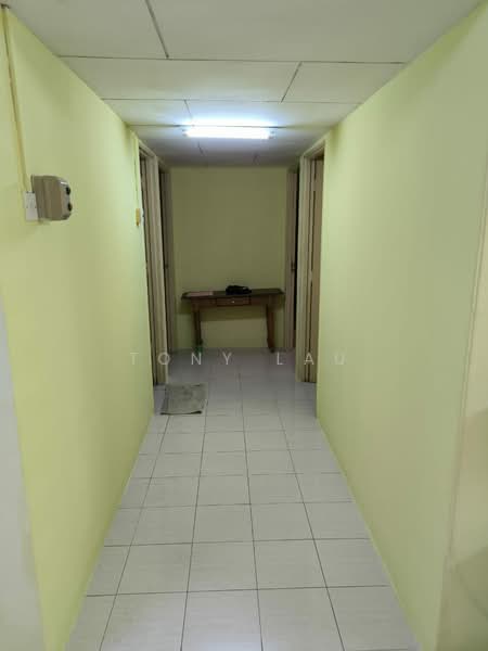 Kondominium untuk Dijual di Idaman Putera - Tony Lau - Corridor - PropertyGuru.com.my