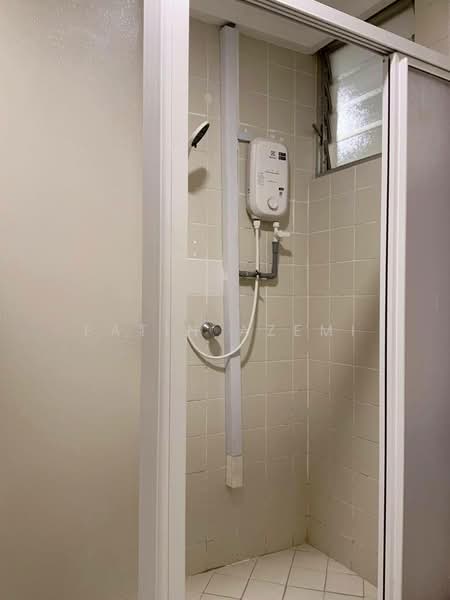 Kondominium untuk Dijual di Riana Green Condominium - Fatin Azemi - Bathroom - PropertyGuru.com.my