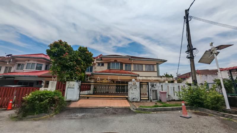 2-storey Terraced House for Sale in Petaling Jaya (Selangor) - Michael Wong - Exterior - PropertyGuru.com.my