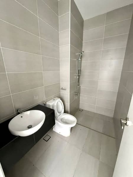 Semi-Detached House for Sale in Taman Ekoflora (Johor Bahru) - May Khoo - Bathroom - PropertyGuru.com.my