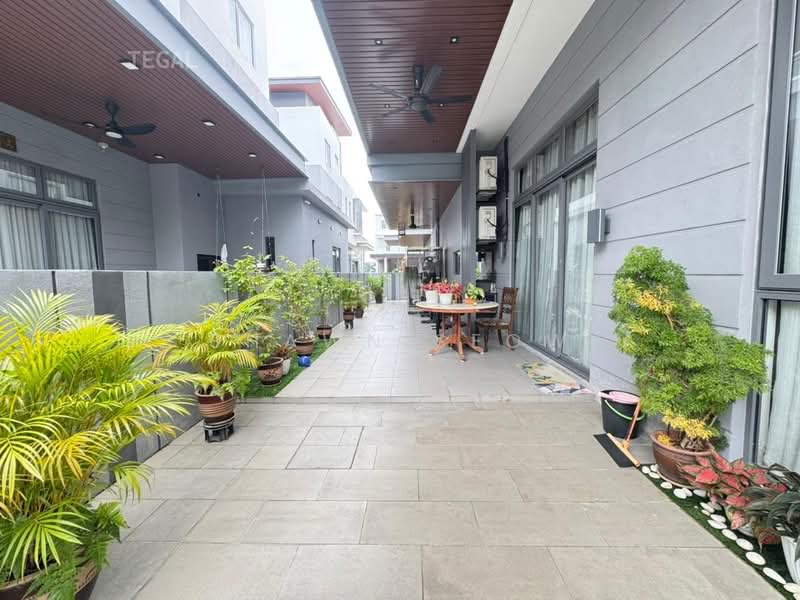 Semi-Detached House for Sale in Shah Alam (Selangor) - Shawn Seow - Exterior - PropertyGuru.com.my