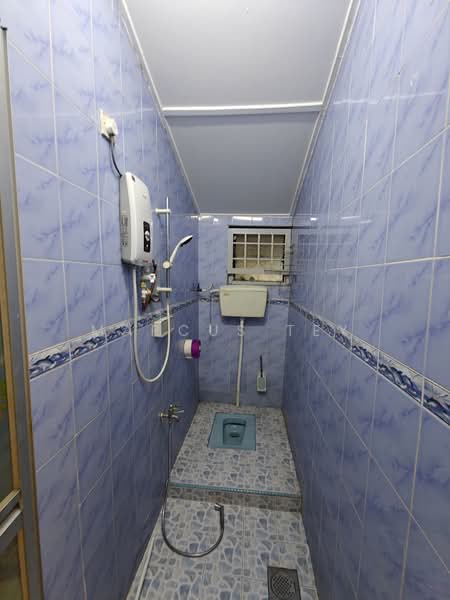 1-storey Terraced House for Sale in Taman Sri Skudai (Skudai) - Marcus Tey - Bathroom - PropertyGuru.com.my