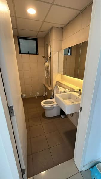 Kondominium untuk Disewa di The WaterEdge (Pinggiran Air) - Janice Yong - Bathroom - PropertyGuru.com.my