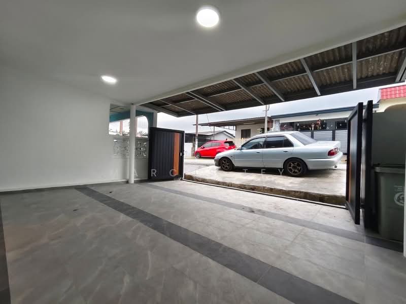 Rumah Teres 1 Tingkat untuk Dijual di Senai (Kulai) - Marcus Tey - Exterior - PropertyGuru.com.my