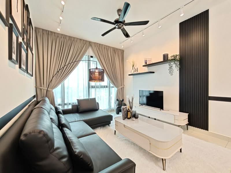 Servis Apartment untuk Dijual di Southkey Mosaic - Finn Aw - Living Room - PropertyGuru.com.my