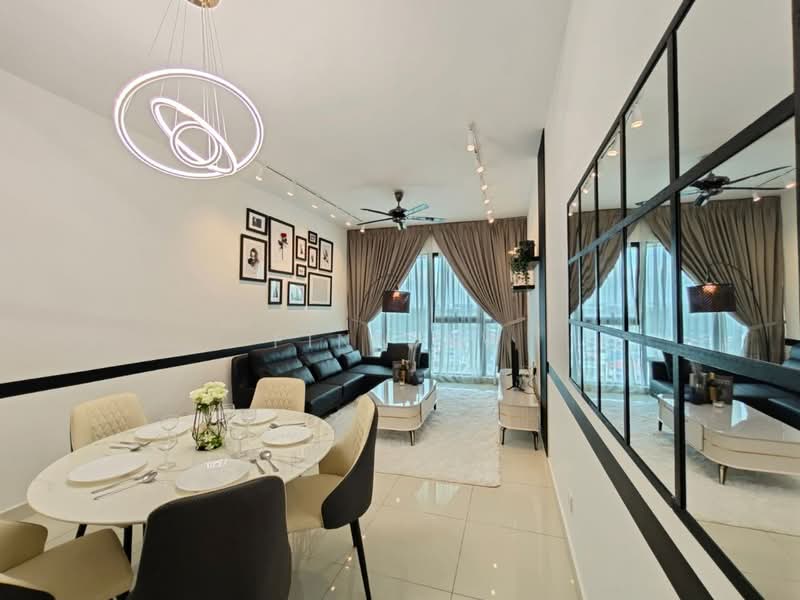 Servis Apartment untuk Dijual di Southkey Mosaic - Finn Aw - Living Room - PropertyGuru.com.my