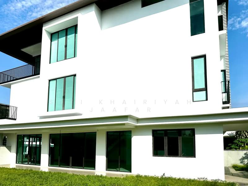 Rumah Teres 3 Tingkat untuk Dijual di Setia Alam (Selangor) - SITI KHAIRIYAH JAAFAR - PropertyGuru.com.my