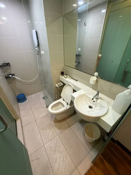 Servis Apartment untuk Disewa di The Scott Garden SOHO - Emily Tai - Bathroom - PropertyGuru.com.my