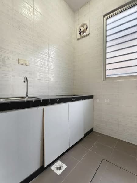 2-storey Terraced House for Rent in Setia Tropika (Johor Bahru) - Kelly Chiam - Kitchen - PropertyGuru.com.my