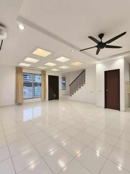 2-storey Terraced House for Rent in Setia Tropika (Johor Bahru) - Kelly Chiam - Living Room - PropertyGuru.com.my
