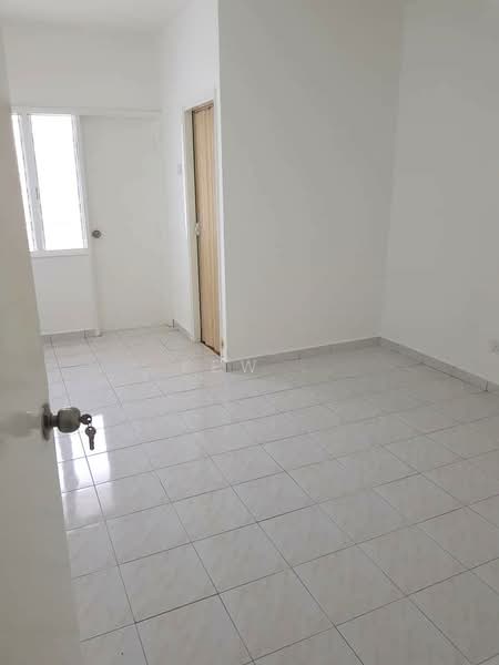 Condominium for Rent at Pelangi Indah Condominium - Kew . - Interior - PropertyGuru.com.my