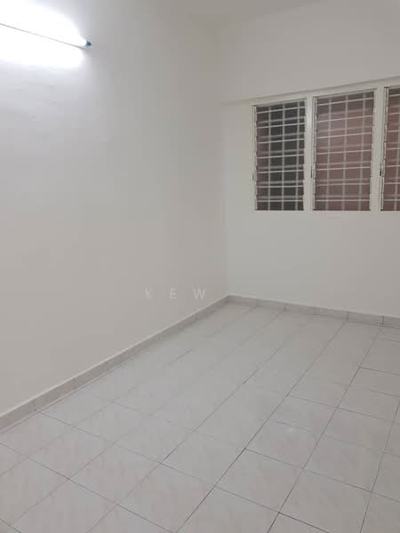 Condominium for Rent at Pelangi Indah Condominium - Kew . - Interior - PropertyGuru.com.my