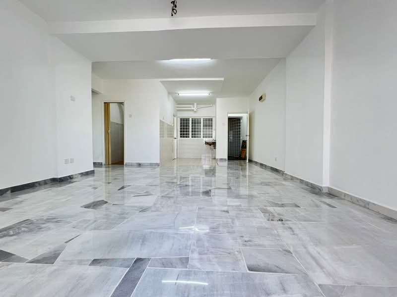 Condominium for Rent at Pelangi Indah Condominium - Kew . - Living Room - PropertyGuru.com.my
