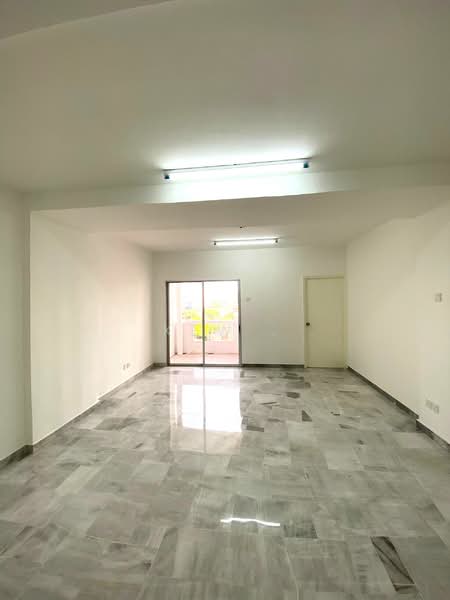 Condominium for Rent at Pelangi Indah Condominium - Kew . - Living Room - PropertyGuru.com.my