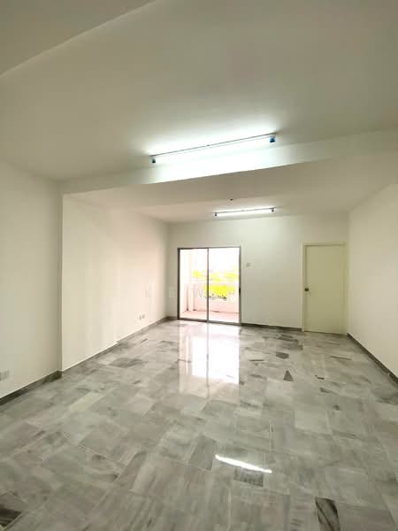 Condominium for Rent at Pelangi Indah Condominium - Kew . - PropertyGuru.com.my