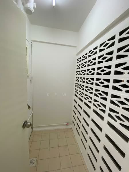 Condominium for Rent at Pelangi Indah Condominium - Kew . - PropertyGuru.com.my