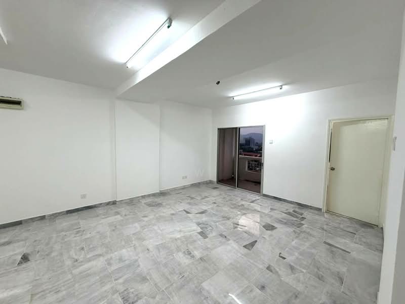 Kondominium untuk Disewa di Pelangi Indah Condominium - Kew . - Interior - PropertyGuru.com.my
