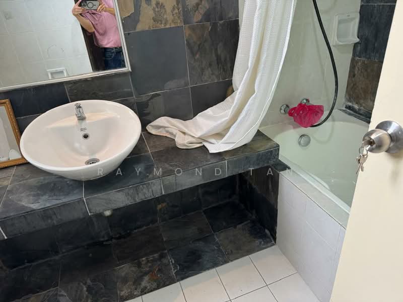 Service Residence for Rent at Ritze Perdana 1 - Raymond Tan - Bathroom - PropertyGuru.com.my