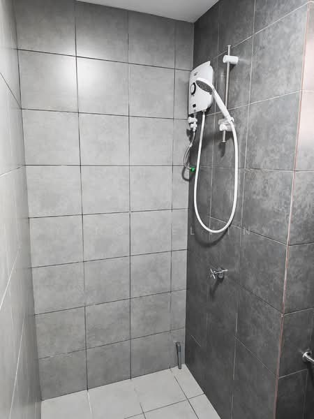 Condominium for Rent at Residensi Sateria - Yong Kelvin - PropertyGuru.com.my