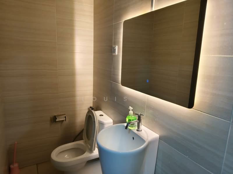 Service Residence for Rent at Serviced Residence @ 3 Towers - Louis . - Bathroom - PropertyGuru.com.my