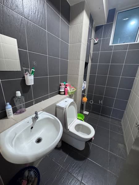 Pangsapuri untuk Dijual di D'Rich Executive Suites - Janet Loh - PropertyGuru.com.my