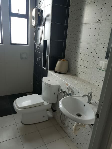 Servis Apartment untuk Disewa di The Sky Executive Suites - Lex Hiew - Bathroom - PropertyGuru.com.my