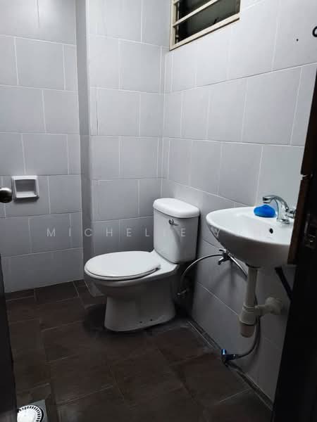 Service Residence for Rent at Saville Residence - Michelle Yun - Bathroom - PropertyGuru.com.my
