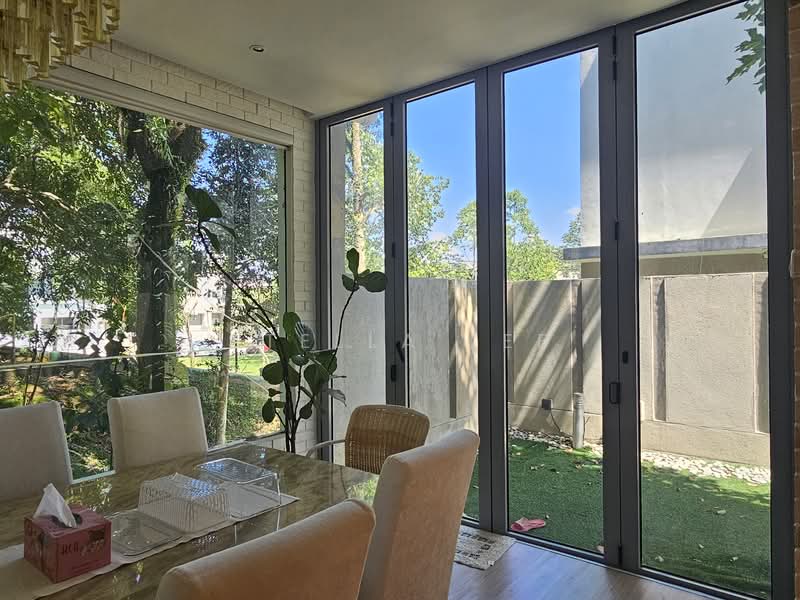 Semi-Detached House for Sale in Cheras (Selangor) - Stella Lee - Dining Room - PropertyGuru.com.my