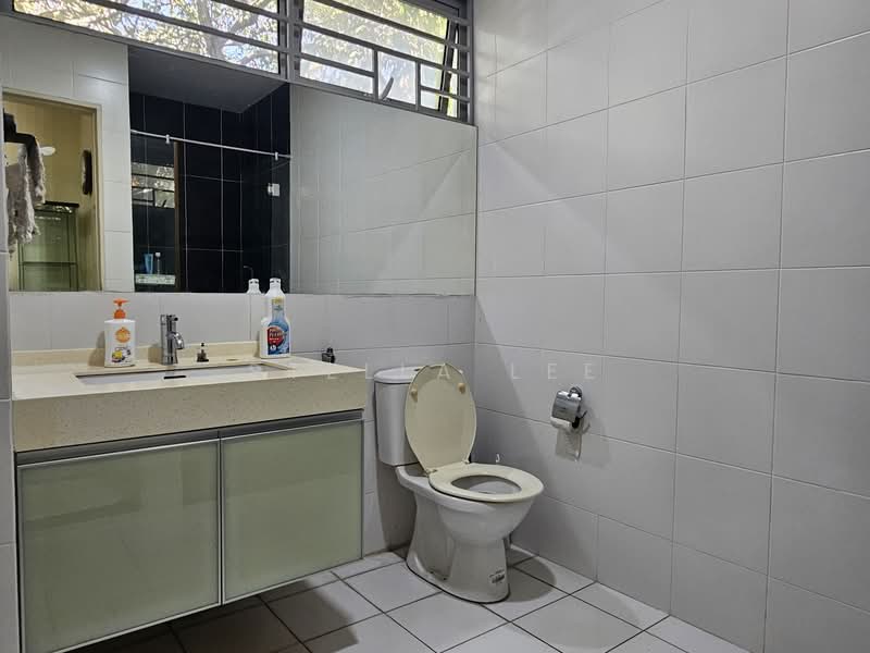 Semi-Detached House for Sale in Cheras (Selangor) - Stella Lee - Bathroom - PropertyGuru.com.my