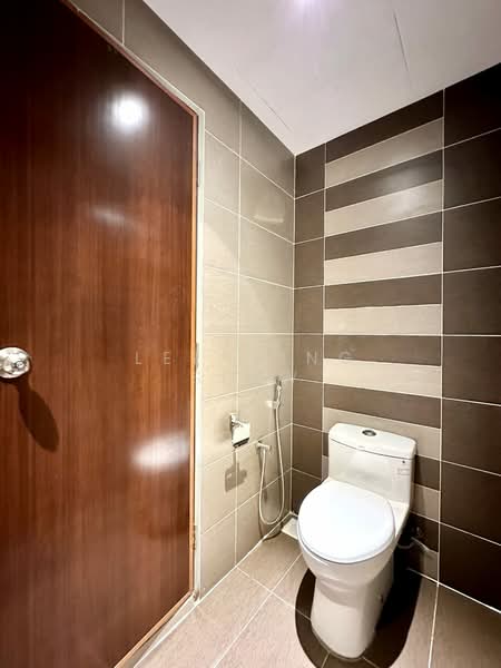 Servis Apartment untuk Dijual di G Residence - Lee Ming Siow - Bathroom - PropertyGuru.com.my