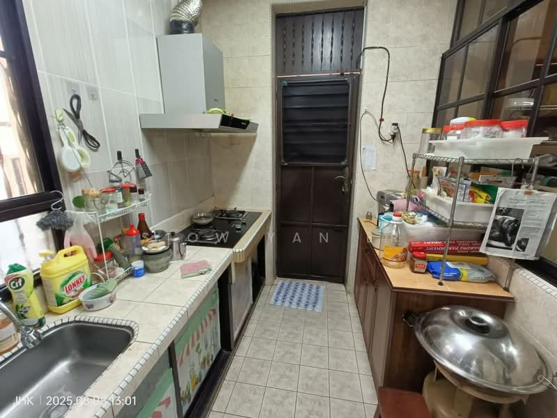 Rumah Teres 1.5 Tingkat untuk Dijual di Taman Rinting (Masai) - Siow Yan Er - Kitchen - PropertyGuru.com.my