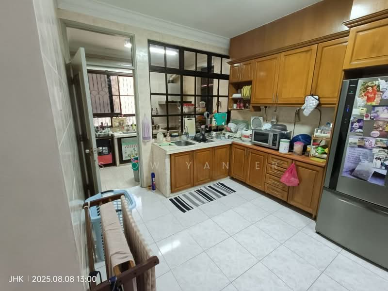 Rumah Teres 1.5 Tingkat untuk Dijual di Taman Rinting (Masai) - Siow Yan Er - Kitchen - PropertyGuru.com.my