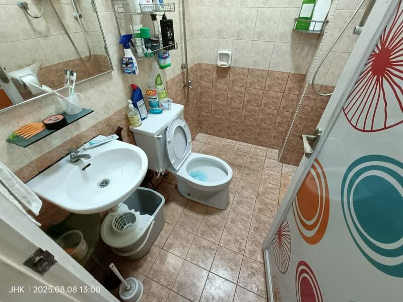 Rumah Teres 1.5 Tingkat untuk Dijual di Taman Rinting (Masai) - Siow Yan Er - Bathroom - PropertyGuru.com.my