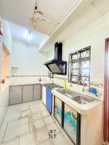 Rumah Teres 2 Tingkat untuk Dijual di Klang (Selangor) - Joanne Lim - Kitchen - PropertyGuru.com.my