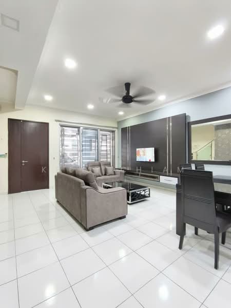 2-storey Terraced House for Rent in Taman Setia Indah (Tebrau) - Kelly Chiam - Living Room - PropertyGuru.com.my