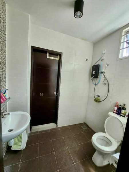 2-storey Terraced House for Sale in Bandar Sri Sendayan (Negeri Sembilan) - Chin Mei Ling - Bathroom - PropertyGuru.com.my