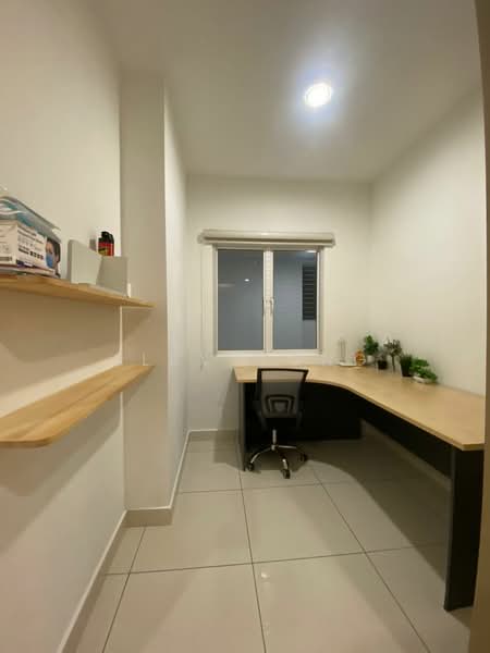 Kondominium untuk Dijual di Paraiso Residence @ The Earth - Alex Wong - Study - PropertyGuru.com.my