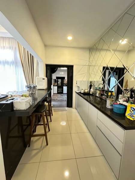Cluster House for Sale in Iskandar Puteri (Nusajaya) (Johor) - Gideon Chan - Kitchen - PropertyGuru.com.my