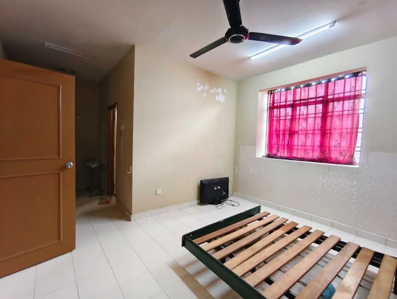 Rumah Teres 2 Tingkat untuk Dijual di Taman Skudai Indah (Skudai) - Joan Sin - Bedroom - PropertyGuru.com.my